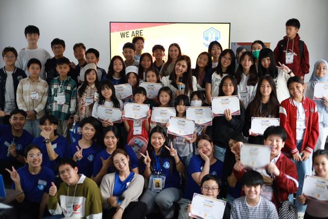 /images/youth-ceo-camp-1.jpg