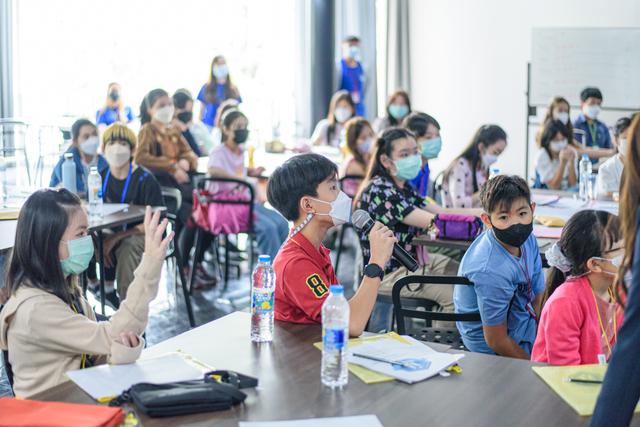 /images/youth-ceo-camp-10.jpg