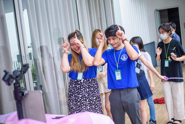 /images/youth-ceo-camp-13.jpg
