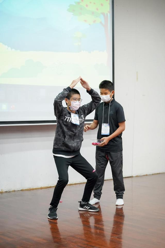 /images/youth-financial-camp-2.jpg